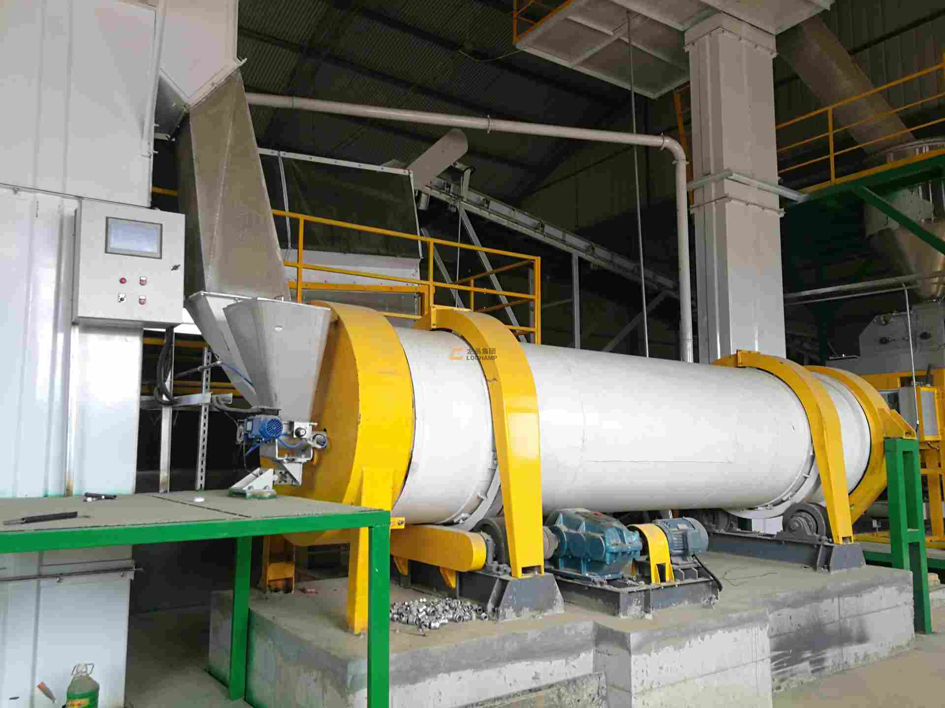 新大牧业年产3万吨有机肥生产线